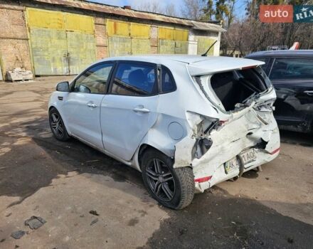 Білий Кіа Ріо, об'ємом двигуна 1.59 л та пробігом 200 тис. км за 2999 $, фото 7 на Automoto.ua