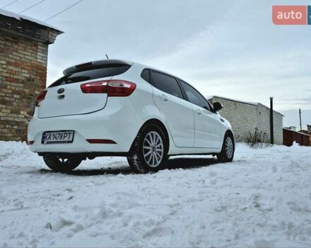 Білий Кіа Ріо, об'ємом двигуна 1.4 л та пробігом 132 тис. км за 8800 $, фото 2 на Automoto.ua