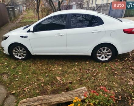 Белый Киа Рио, объемом двигателя 1.4 л и пробегом 159 тыс. км за 7000 $, фото 1 на Automoto.ua