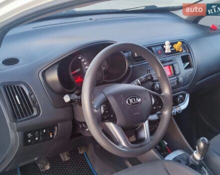 Белый Киа Рио, объемом двигателя 1.4 л и пробегом 285 тыс. км за 6999 $, фото 8 на Automoto.ua