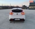 Белый Киа Рио, объемом двигателя 1.4 л и пробегом 285 тыс. км за 6999 $, фото 2 на Automoto.ua