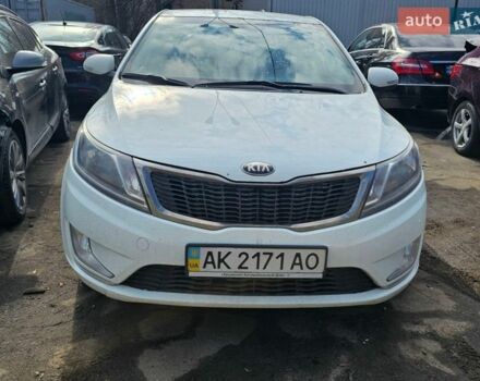 Білий Кіа Ріо, об'ємом двигуна 1.59 л та пробігом 200 тис. км за 2999 $, фото 1 на Automoto.ua