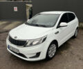 Белый Киа Рио, объемом двигателя 1.4 л и пробегом 132 тыс. км за 7500 $, фото 2 на Automoto.ua