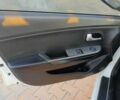 Білий Кіа Ріо, об'ємом двигуна 1.4 л та пробігом 160 тис. км за 8500 $, фото 10 на Automoto.ua