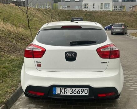 Белый Киа Рио, объемом двигателя 0 л и пробегом 190 тыс. км за 5000 $, фото 2 на Automoto.ua