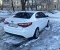 Белый Киа Рио, объемом двигателя 1.4 л и пробегом 184 тыс. км за 6500 $, фото 3 на Automoto.ua