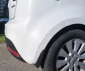 Білий Кіа Ріо, об'ємом двигуна 1.6 л та пробігом 100 тис. км за 9000 $, фото 6 на Automoto.ua