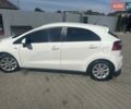 Белый Киа Рио, объемом двигателя 1.12 л и пробегом 289 тыс. км за 5800 $, фото 3 на Automoto.ua