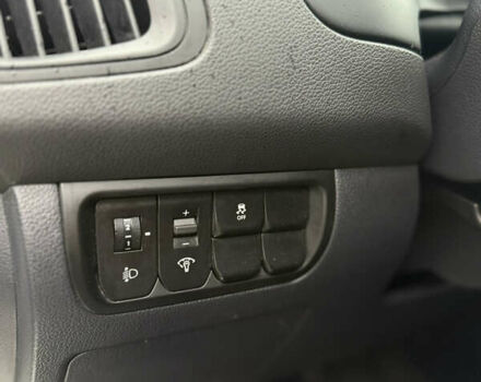 Білий Кіа Ріо, об'ємом двигуна 1.25 л та пробігом 165 тис. км за 6799 $, фото 8 на Automoto.ua