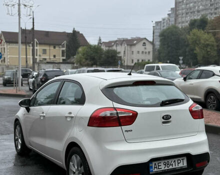 Білий Кіа Ріо, об'ємом двигуна 1.25 л та пробігом 165 тис. км за 6799 $, фото 3 на Automoto.ua