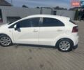 Белый Киа Рио, объемом двигателя 1.12 л и пробегом 289 тыс. км за 5800 $, фото 3 на Automoto.ua