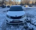 Белый Киа Рио, объемом двигателя 1.4 л и пробегом 184 тыс. км за 6500 $, фото 1 на Automoto.ua