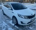 Белый Киа Рио, объемом двигателя 1.4 л и пробегом 184 тыс. км за 6500 $, фото 2 на Automoto.ua