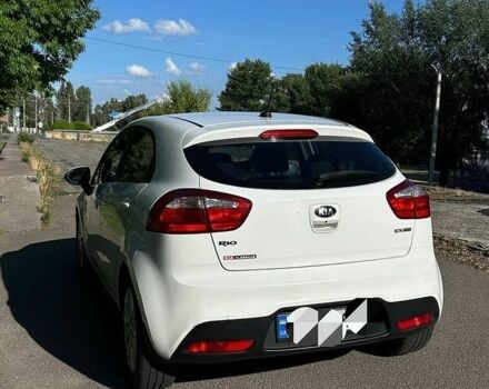 Білий Кіа Ріо, об'ємом двигуна 1.6 л та пробігом 100 тис. км за 8500 $, фото 3 на Automoto.ua