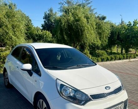 Белый Киа Рио, объемом двигателя 1.4 л и пробегом 82 тыс. км за 12700 $, фото 1 на Automoto.ua