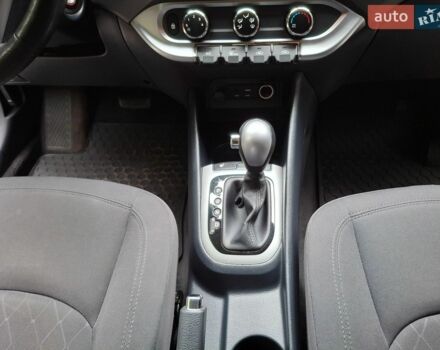 Белый Киа Рио, объемом двигателя 1.4 л и пробегом 78 тыс. км за 12345 $, фото 65 на Automoto.ua