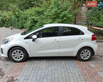 Белый Киа Рио, объемом двигателя 1.4 л и пробегом 78 тыс. км за 12345 $, фото 1 на Automoto.ua