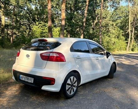 Белый Киа Рио, объемом двигателя 1.4 л и пробегом 82 тыс. км за 12700 $, фото 6 на Automoto.ua