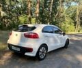Белый Киа Рио, объемом двигателя 1.4 л и пробегом 82 тыс. км за 12700 $, фото 6 на Automoto.ua