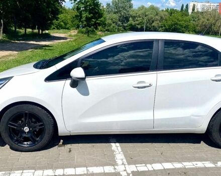 Белый Киа Рио, объемом двигателя 1.6 л и пробегом 120 тыс. км за 9000 $, фото 3 на Automoto.ua
