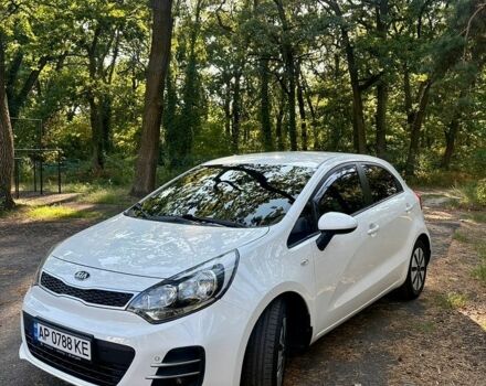 Белый Киа Рио, объемом двигателя 1.4 л и пробегом 82 тыс. км за 12700 $, фото 3 на Automoto.ua