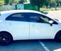 Белый Киа Рио, объемом двигателя 1.6 л и пробегом 120 тыс. км за 9000 $, фото 2 на Automoto.ua