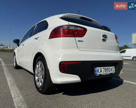 Киа Рио 2016 в Киеве на Automoto.ua Белый Киа Рио, объемом двигателя 1.4 л и пробегом 107 тыс. км за 9500 $, фото 27 на Automoto.ua