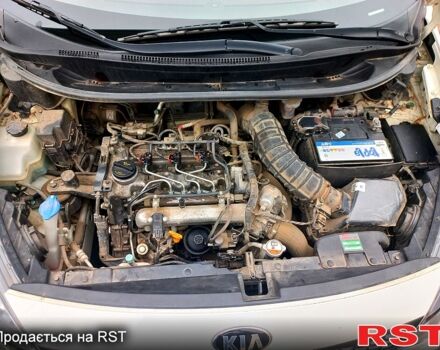 Білий Кіа Ріо, об'ємом двигуна 1.1 л та пробігом 52 тис. км за 10200 $, фото 8 на Automoto.ua