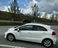 Білий Кіа Ріо, об'ємом двигуна 1.4 л та пробігом 117 тис. км за 12800 $, фото 2 на Automoto.ua