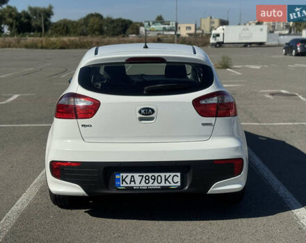 Киа Рио 2016 в Киеве на Automoto.ua Белый Киа Рио, объемом двигателя 1.4 л и пробегом 107 тыс. км за 9500 $, фото 5 на Automoto.ua