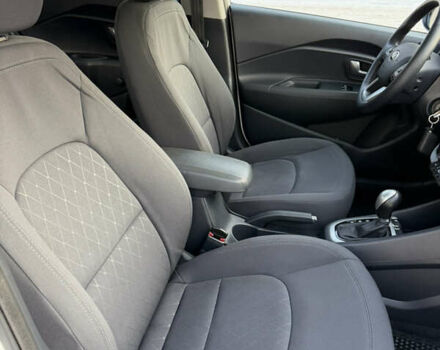 Білий Кіа Ріо, об'ємом двигуна 1.4 л та пробігом 65 тис. км за 12700 $, фото 25 на Automoto.ua