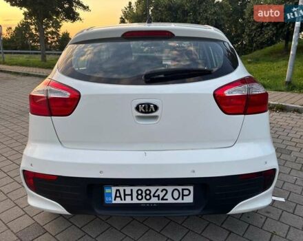 Білий Кіа Ріо, об'ємом двигуна 1.2 л та пробігом 124 тис. км за 8311 $, фото 5 на Automoto.ua