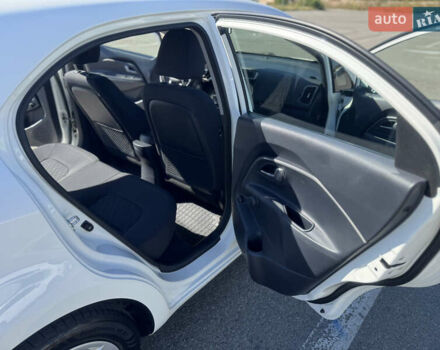 Киа Рио 2016 в Киеве на Automoto.ua Белый Киа Рио, объемом двигателя 1.4 л и пробегом 107 тыс. км за 9500 $, фото 10 на Automoto.ua