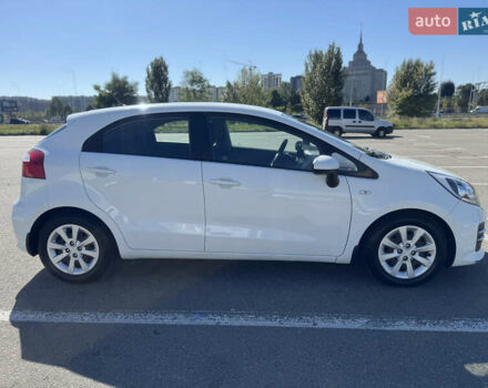 Киа Рио 2016 в Киеве на Automoto.ua Белый Киа Рио, объемом двигателя 1.4 л и пробегом 107 тыс. км за 9500 $, фото 3 на Automoto.ua