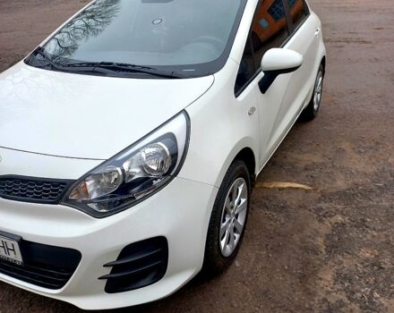 Білий Кіа Ріо, об'ємом двигуна 1.1 л та пробігом 52 тис. км за 10200 $, фото 3 на Automoto.ua