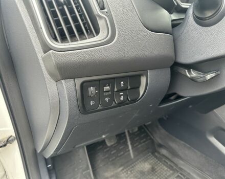 Білий Кіа Ріо, об'ємом двигуна 1.4 л та пробігом 115 тис. км за 7500 $, фото 12 на Automoto.ua
