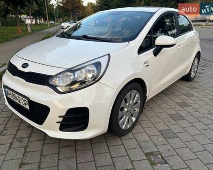 Білий Кіа Ріо, об'ємом двигуна 1.2 л та пробігом 124 тис. км за 8311 $, фото 1 на Automoto.ua