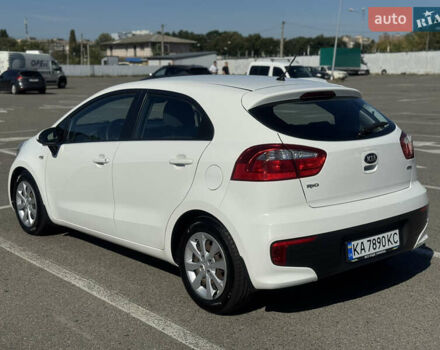 Киа Рио 2016 в Киеве на Automoto.ua Белый Киа Рио, объемом двигателя 1.4 л и пробегом 107 тыс. км за 9500 $, фото 6 на Automoto.ua