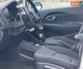 Белый Киа Рио, объемом двигателя 1.4 л и пробегом 20 тыс. км за 12800 $, фото 67 на Automoto.ua