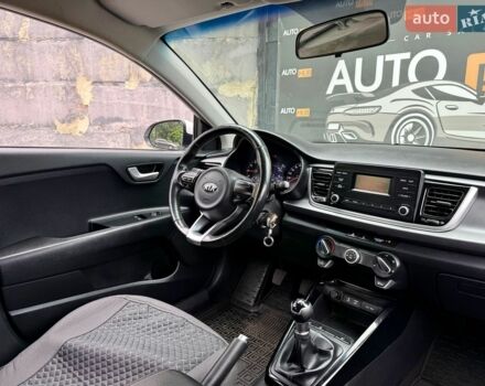 Білий Кіа Ріо, об'ємом двигуна 1.25 л та пробігом 69 тис. км за 9900 $, фото 10 на Automoto.ua