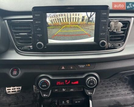 Белый Киа Рио, объемом двигателя 1.37 л и пробегом 40 тыс. км за 13990 $, фото 10 на Automoto.ua
