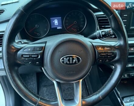 Білий Кіа Ріо, об'ємом двигуна 1.4 л та пробігом 89 тис. км за 13400 $, фото 22 на Automoto.ua