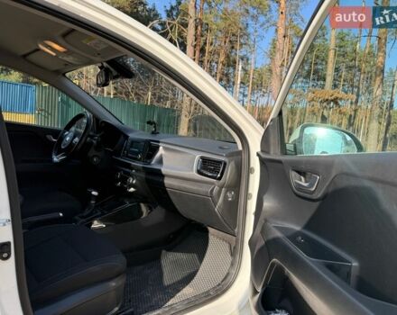 Белый Киа Рио, объемом двигателя 1.4 л и пробегом 138 тыс. км за 12000 $, фото 9 на Automoto.ua
