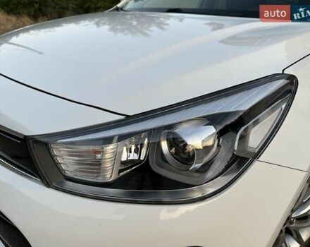Белый Киа Рио, объемом двигателя 1.37 л и пробегом 55 тыс. км за 12900 $, фото 18 на Automoto.ua