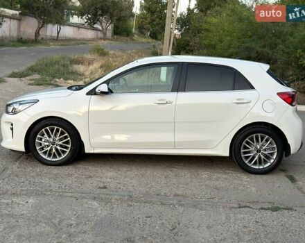 Белый Киа Рио, объемом двигателя 1.37 л и пробегом 55 тыс. км за 12900 $, фото 14 на Automoto.ua