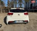 Белый Киа Рио, объемом двигателя 1.4 л и пробегом 138 тыс. км за 12000 $, фото 7 на Automoto.ua