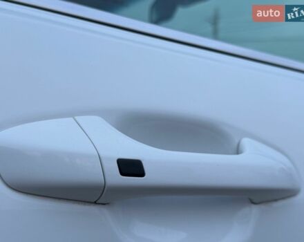Білий Кіа Ріо, об'ємом двигуна 1.4 л та пробігом 89 тис. км за 13400 $, фото 37 на Automoto.ua