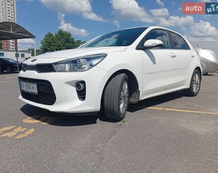 Білий Кіа Ріо, об'ємом двигуна 1.37 л та пробігом 90 тис. км за 12950 $, фото 7 на Automoto.ua