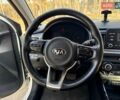 Білий Кіа Ріо, об'ємом двигуна 1.4 л та пробігом 150 тис. км за 12000 $, фото 6 на Automoto.ua