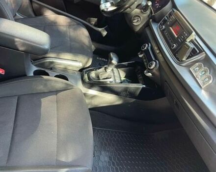 Белый Киа Рио, объемом двигателя 1.4 л и пробегом 193 тыс. км за 8000 $, фото 5 на Automoto.ua